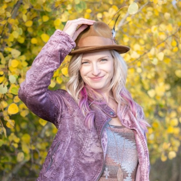 Meet your Posher, Katy jo - Picture 1 of 1